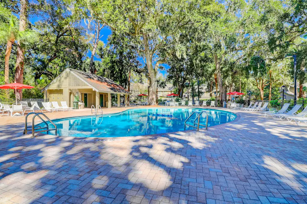 Lovely Condo with Shared Pool & Tennis Dogs Welcome