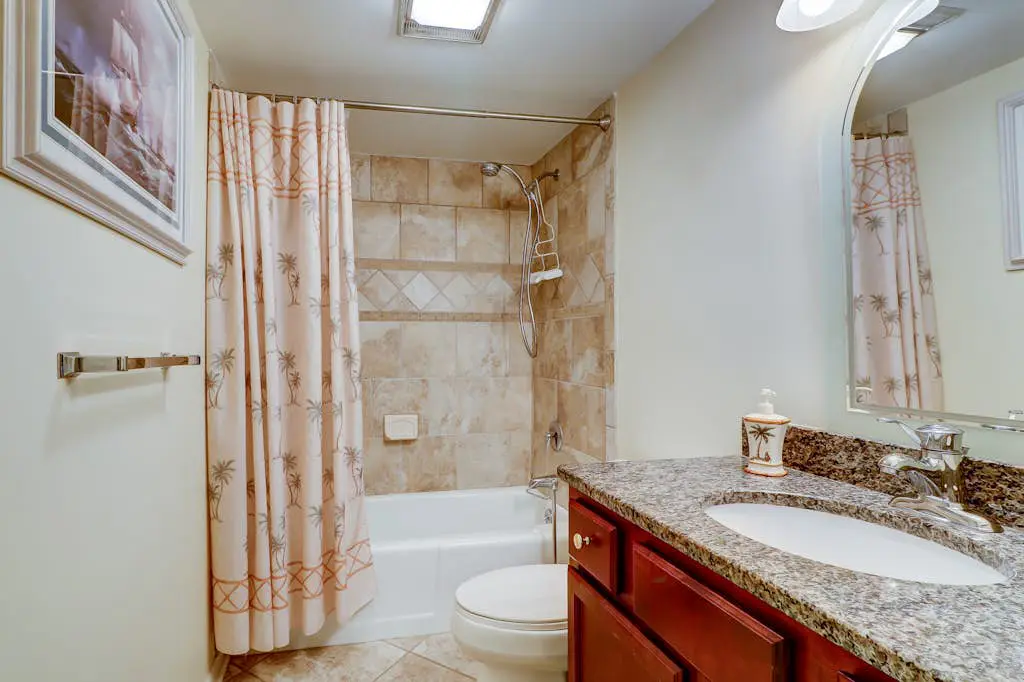 Stunning oceanview condo w/ a shared pool, hot tub, & tennis, plus beach access