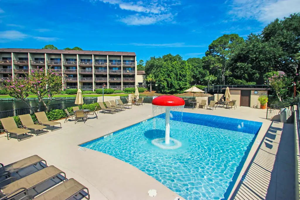 Stunning oceanview condo w/ a shared pool, hot tub, & tennis, plus beach access