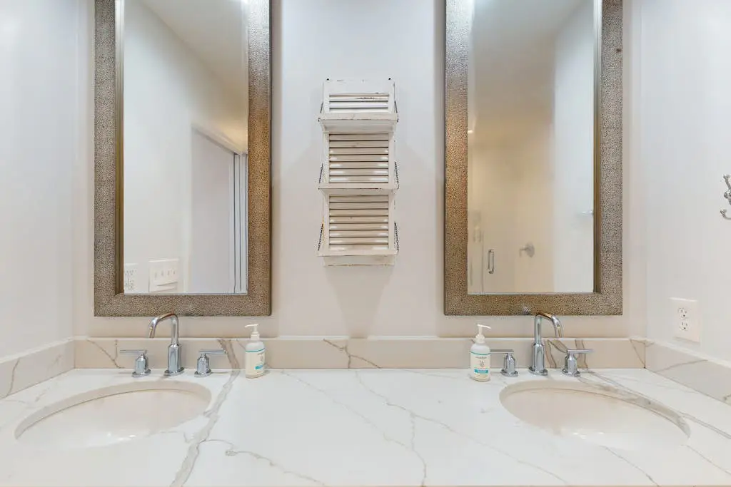 Dog-friendly, golf-course adjacent townhouse w/ a wet bar, patio, & shared pool