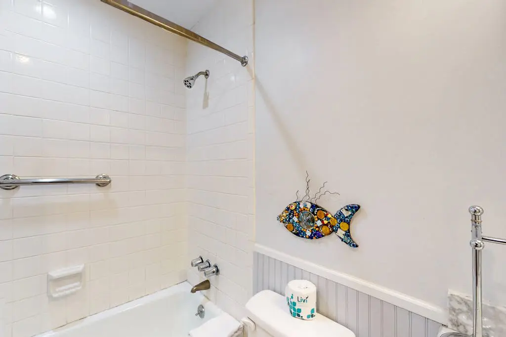 Dog-friendly, golf-course adjacent townhouse w/ a wet bar, patio, & shared pool