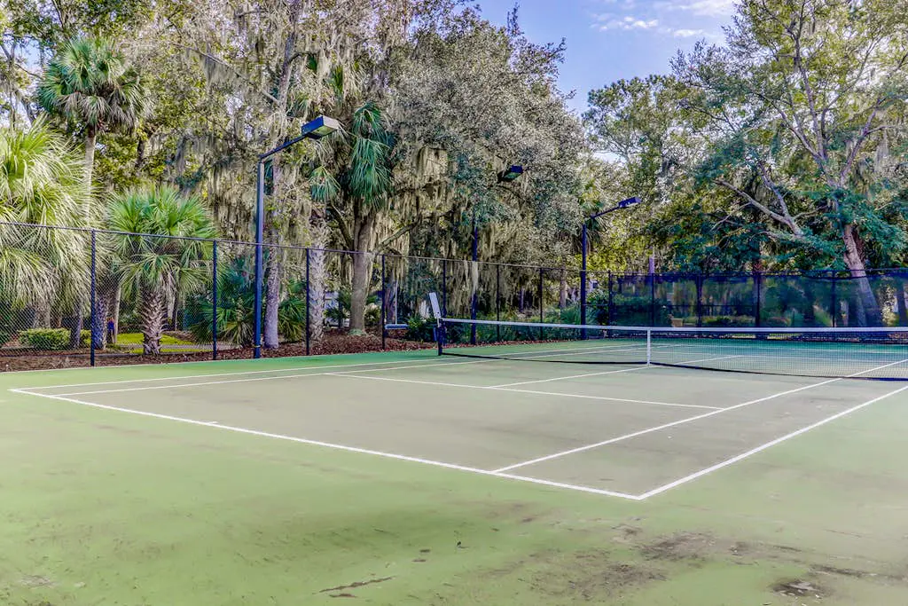 Relaxing Evian condo w/ patio, pool, tennis, pickleball, beach, golf, Dogs ok