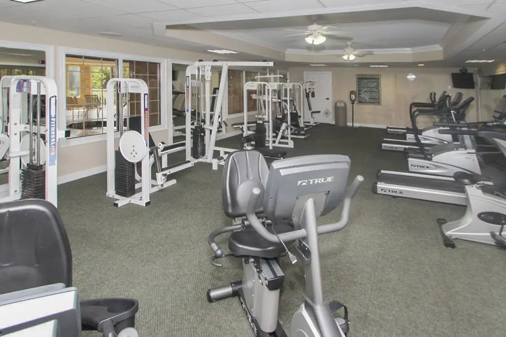 Oceanfront condo with pools, hot tubs, WiFi, washer/dryer, & central A/C