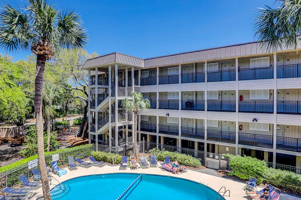 Stunning Newly Renovated Condo w/ Ocean View & Shared Pool - Close to the Beach