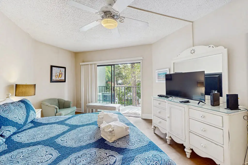 Inviting family-friendly condo with balcony, central AC, & outdoor pool