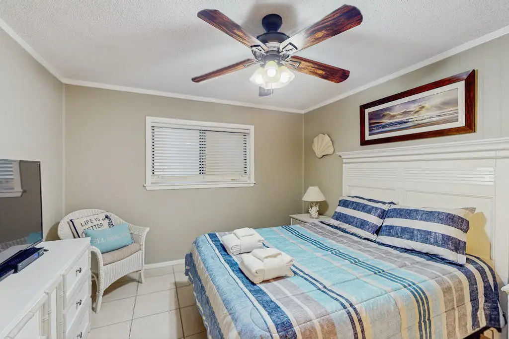 Beach-Themed Condo w/ Free WiFi, Central A/C, Shared Pool, & Tennis Courts