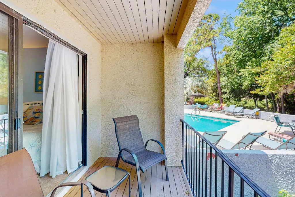Conveniently Located Vacation Condo w/Shared Pool & Tennis Court, Free WiFi, AC