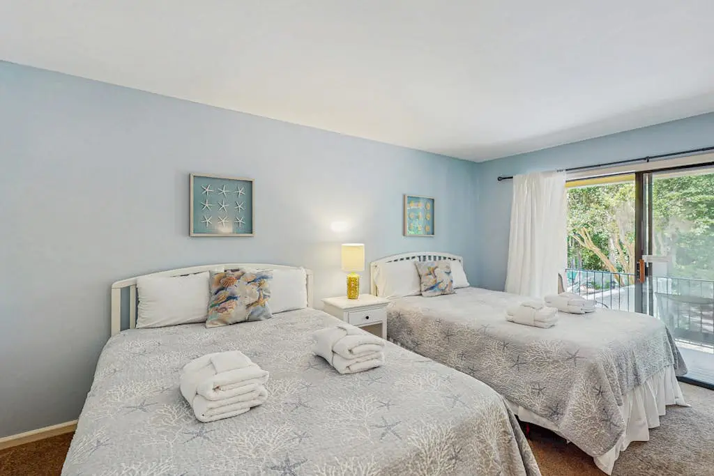 Conveniently Located Vacation Condo w/Shared Pool & Tennis Court, Free WiFi, AC