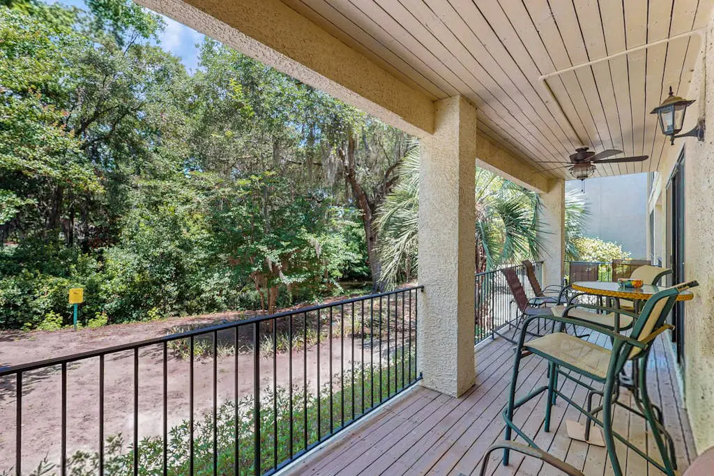 Conveniently Located Vacation Condo w/Shared Pool & Tennis Court, Free WiFi, AC