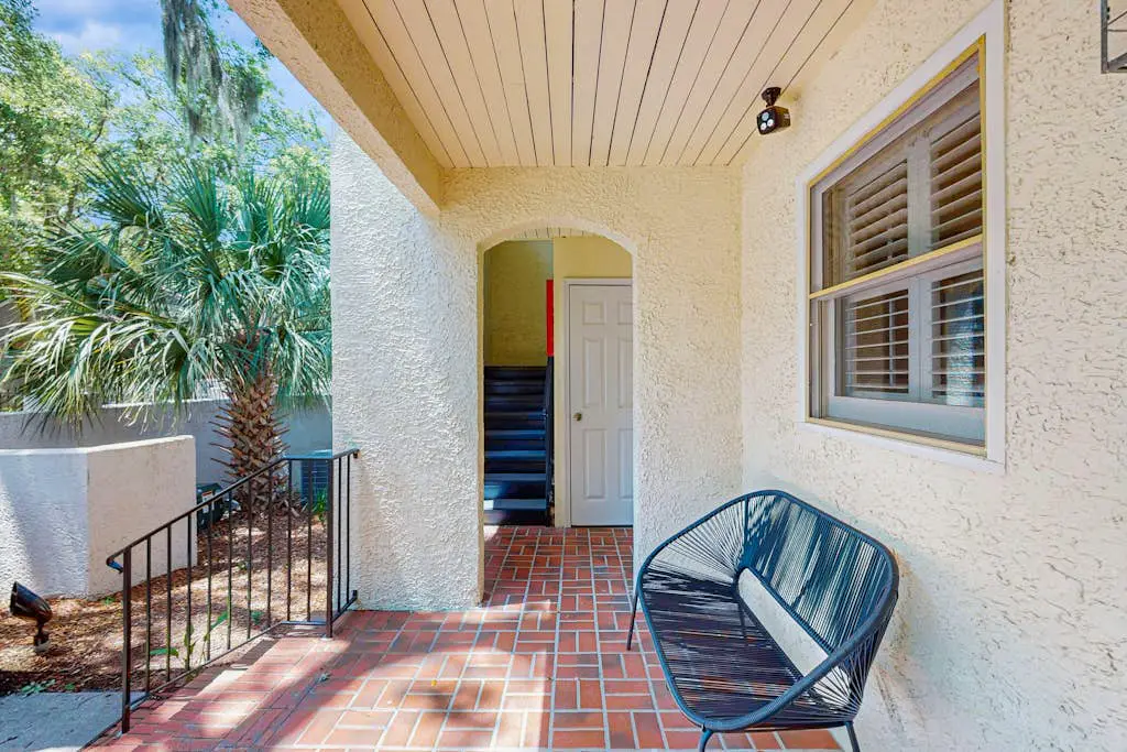 Conveniently Located Vacation Condo w/Shared Pool & Tennis Court, Free WiFi, AC