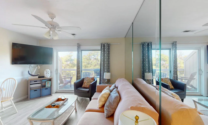 Private Beach Access Condo with Shared Pool, Balcony & Free WiFi