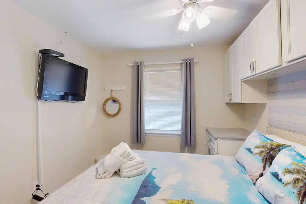 Dreamy Island Condo W/ Beach Access, Shared Pool, Private Balcony & WiFi