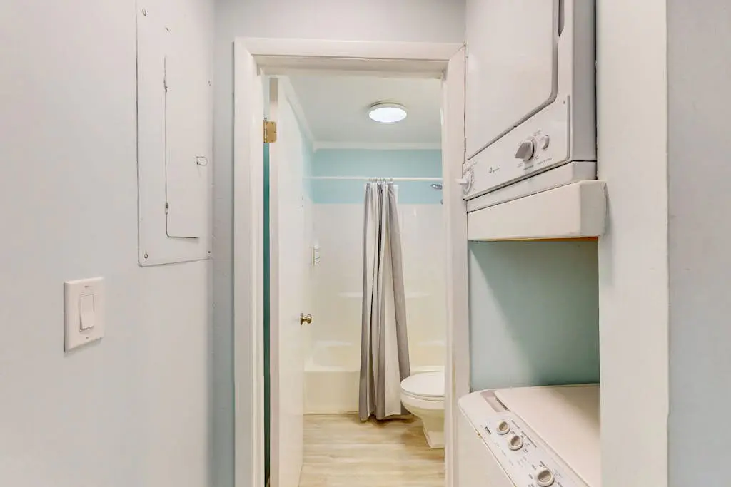 Dreamy Island Condo W/ Beach Access, Shared Pool, Private Balcony & WiFi