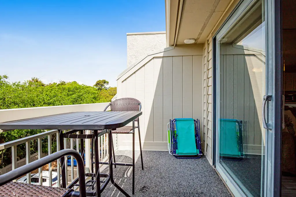 Dreamy Island Condo W/ Beach Access, Shared Pool, Private Balcony & WiFi