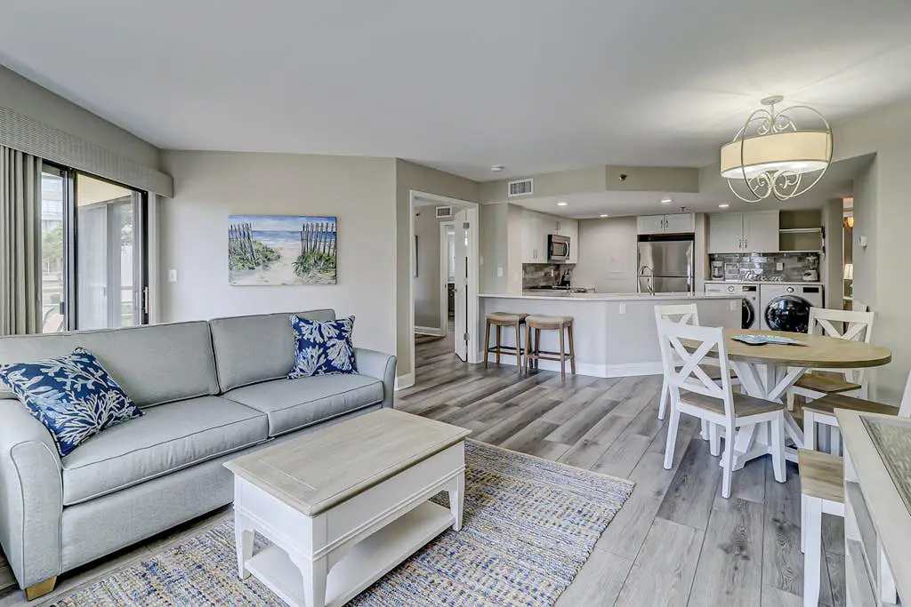 First-Floor, Oceanfront Condo w/Free WiFi, Balcony, Shared Hot Tub, Pool, Sauna