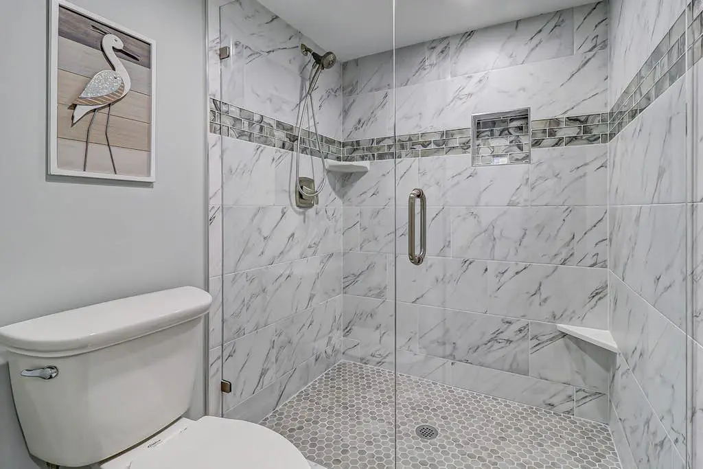First-Floor, Oceanfront Condo w/Free WiFi, Balcony, Shared Hot Tub, Pool, Sauna