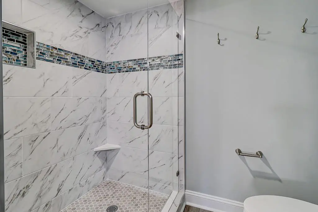 First-Floor, Oceanfront Condo w/Free WiFi, Balcony, Shared Hot Tub, Pool, Sauna