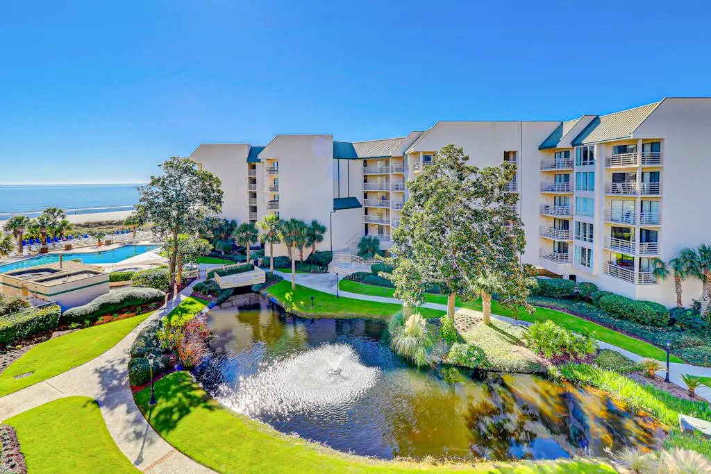 First-Floor, Oceanfront Condo w/Free WiFi, Balcony, Shared Hot Tub, Pool, Sauna