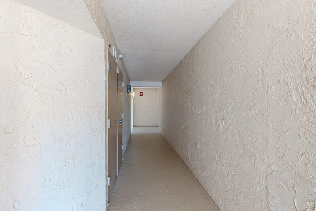 Ocean view condo with 2 balconies, new pool complex, hot tub & sauna