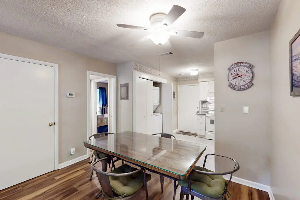 Gated Getaway w/ 2 Pools, Hot Tub & 10 Clay Tennis Courts, 350 Yards to Beach
