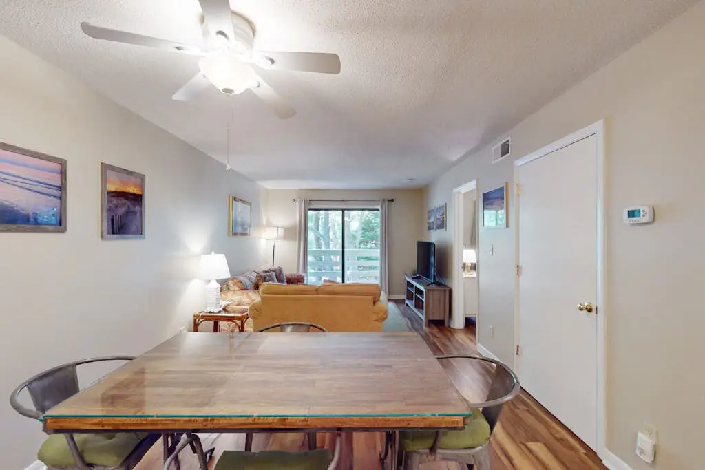 Gated Getaway w/ 2 Pools, Hot Tub & 10 Clay Tennis Courts, 350 Yards to Beach