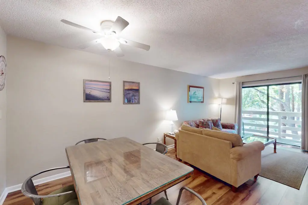 Gated Getaway w/ 2 Pools, Hot Tub & 10 Clay Tennis Courts, 350 Yards to Beach