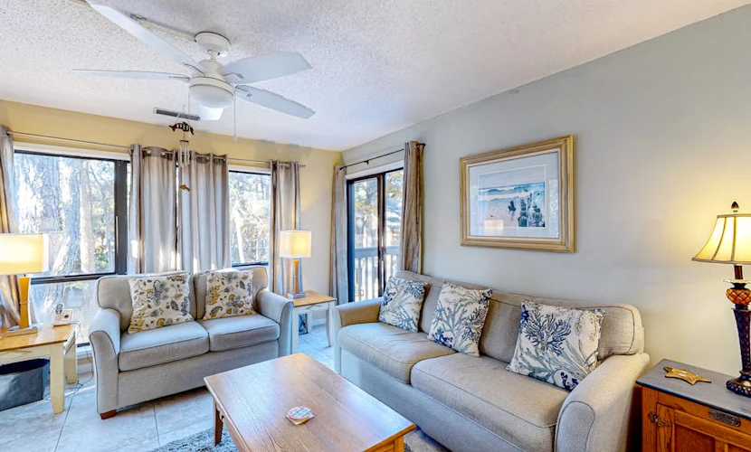 Lovely Palmetto Dunes Getaway w/ Pool & Shuttle to Shelter Cove, Near Beach