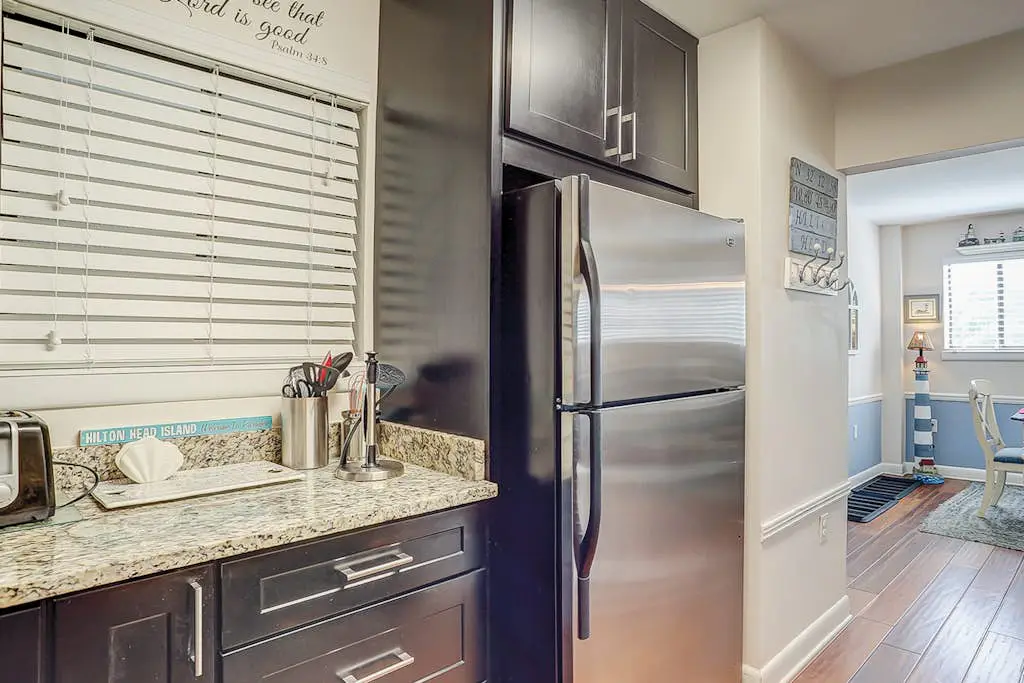 Charming Coastal Villa w/ Pools, Hot Tub, Gym & Private Beach Access