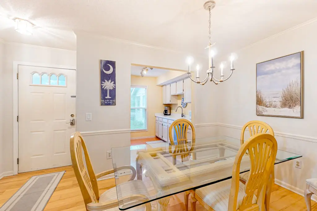 Updated Island Escape w/ Dual Suites - Golf, Tennis, Beach Club, Near Dining