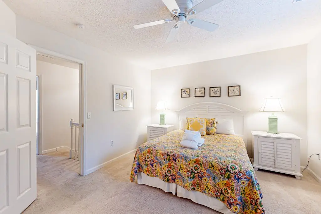 Updated Island Escape w/ Dual Suites - Golf, Tennis, Beach Club, Near Dining