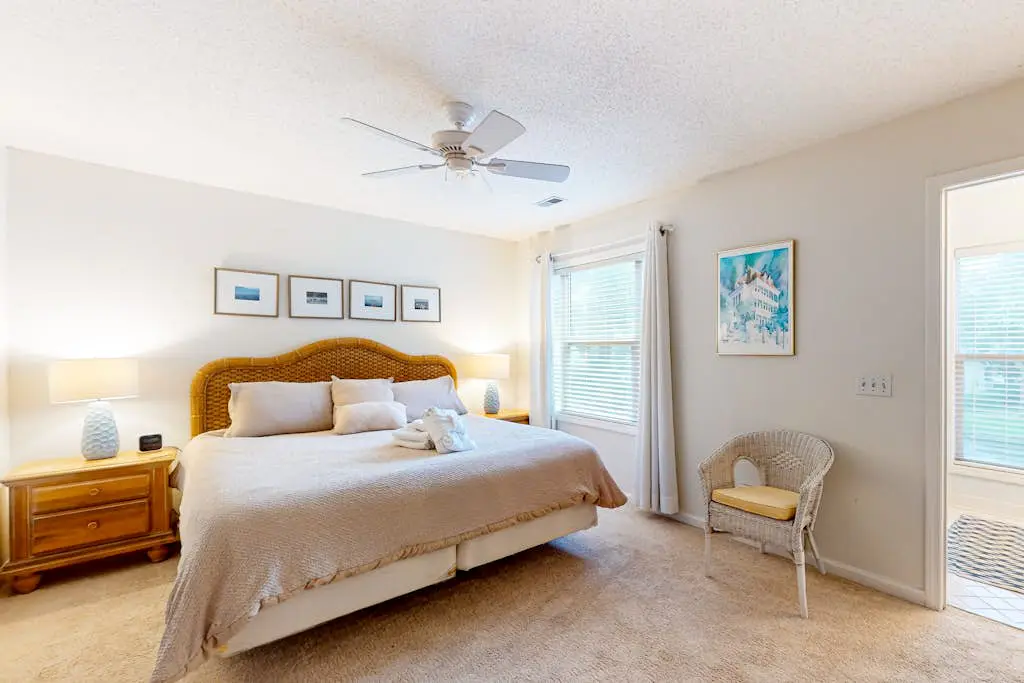 Updated Island Escape w/ Dual Suites - Golf, Tennis, Beach Club, Near Dining