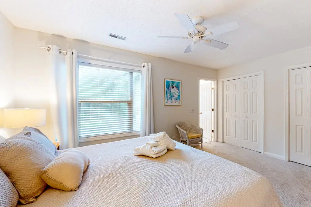 Updated Island Escape w/ Dual Suites - Golf, Tennis, Beach Club, Near Dining