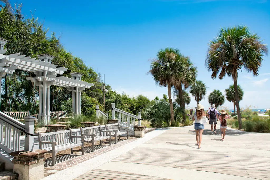 Updated Island Escape w/ Dual Suites - Golf, Tennis, Beach Club, Near Dining