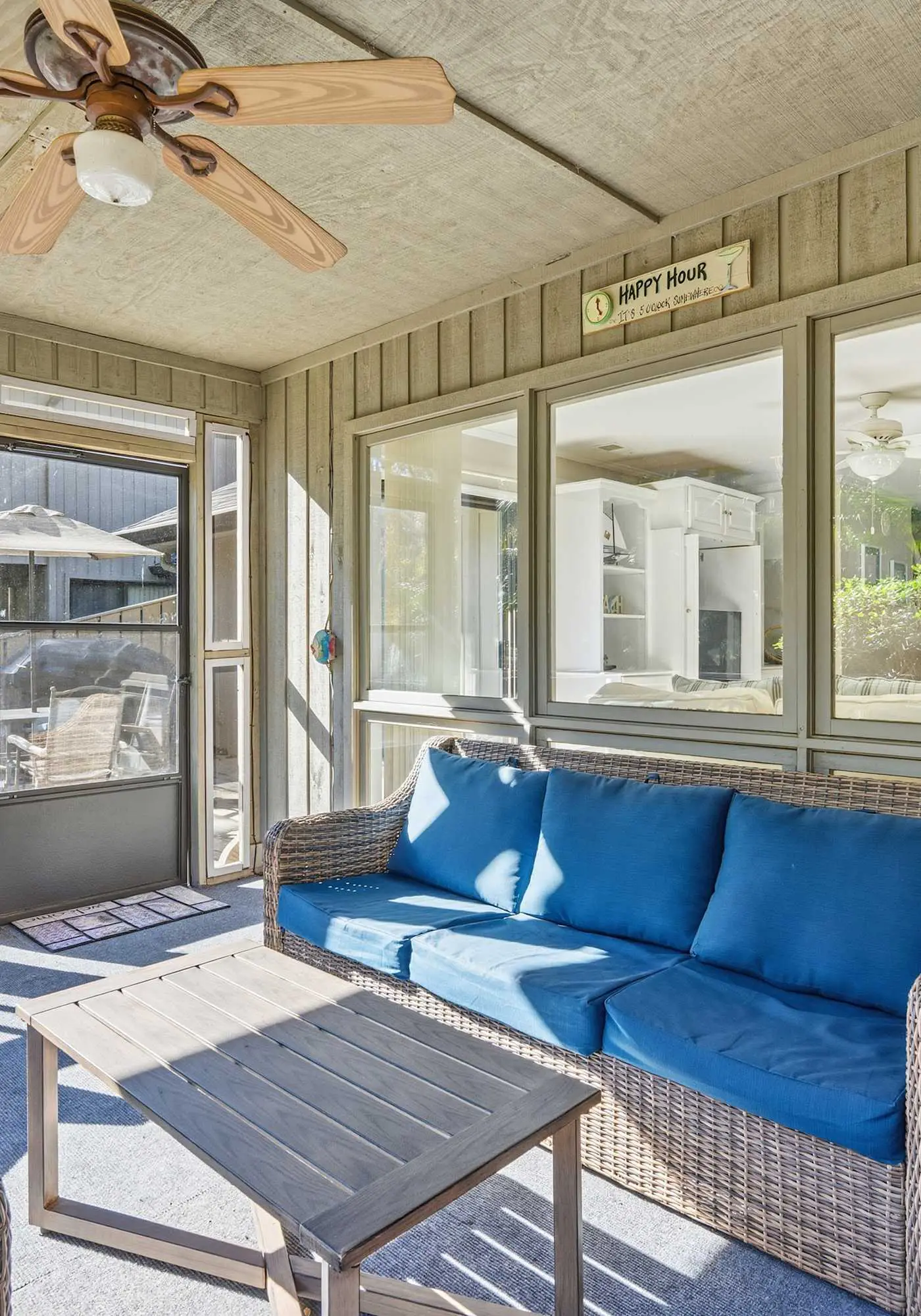 Updated all-suite tennis villa with W/D, pool, screened porch - near beach