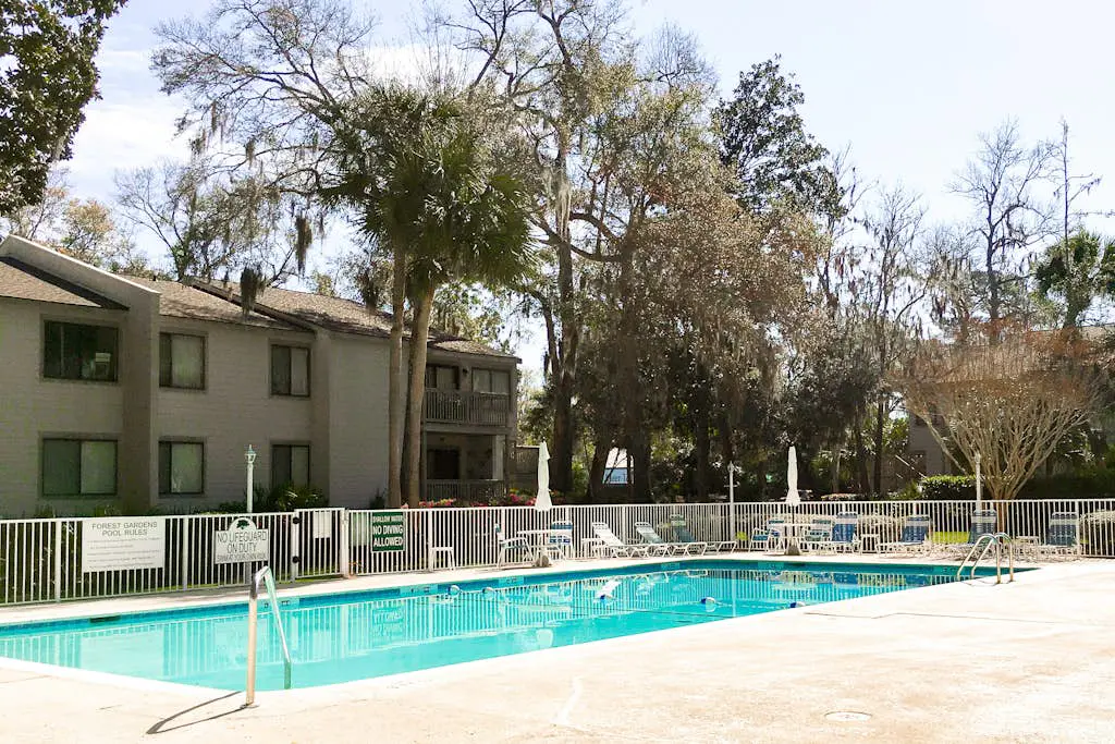 Stylish Island Retreat w/ Pool: Near Beach, Dining, Shops & Golf