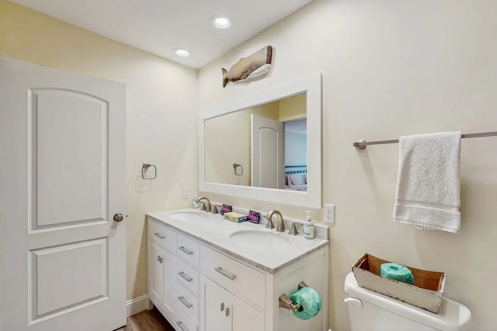 Stylish Island Retreat w/ Pool: Near Beach, Dining, Shops & Golf