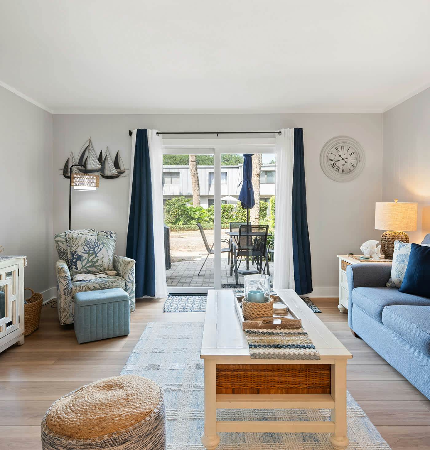 Sunny Ocean Club Condo, Pool & Private Beach Access, Steps to Shore
