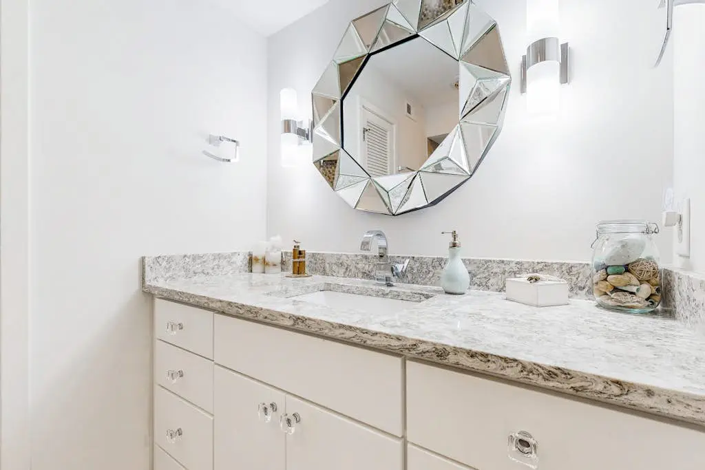 Renovated island townhome near the beach with golf course views