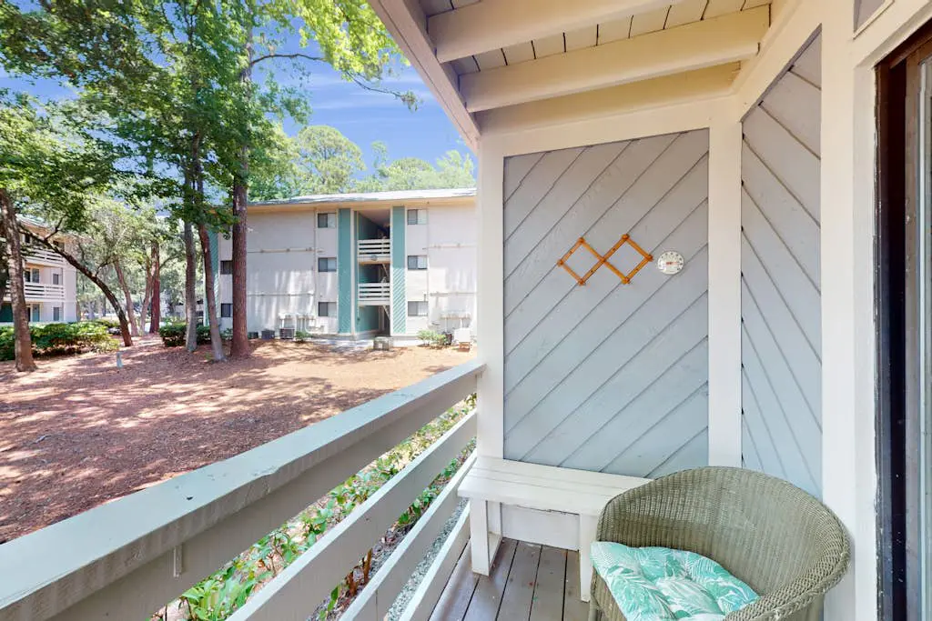 Redesigned Ground-Floor Villa with Pools, Hot Tub & Tennis | Steps to Sand