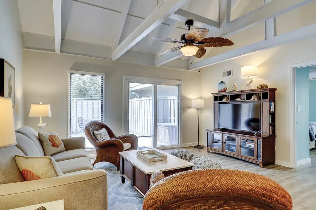 Queens Grant Condo in Palmetto Dunes Fenced Patio, Grill Near Beach