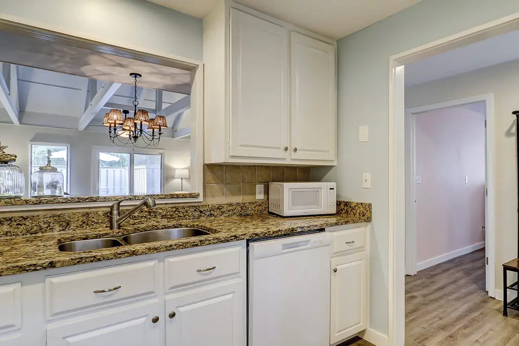 Queens Grant Condo in Palmetto Dunes Fenced Patio, Grill Near Beach