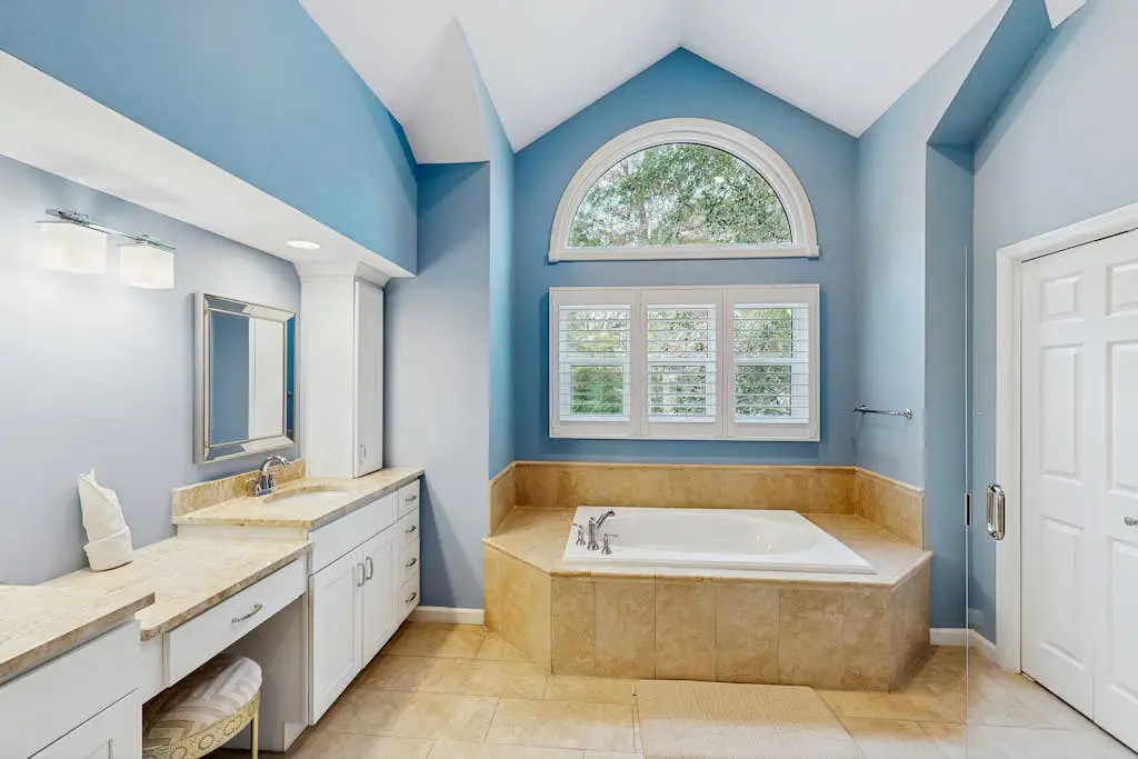 Beautiful half-acre estate with private hot tub and passes to the shared pool.