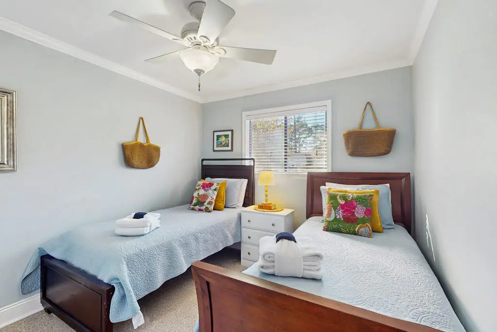 Mid-Island Retreat | 2 Pools, Hot Tub, 10 Har-Tru Courts | 300 Yards to Beach
