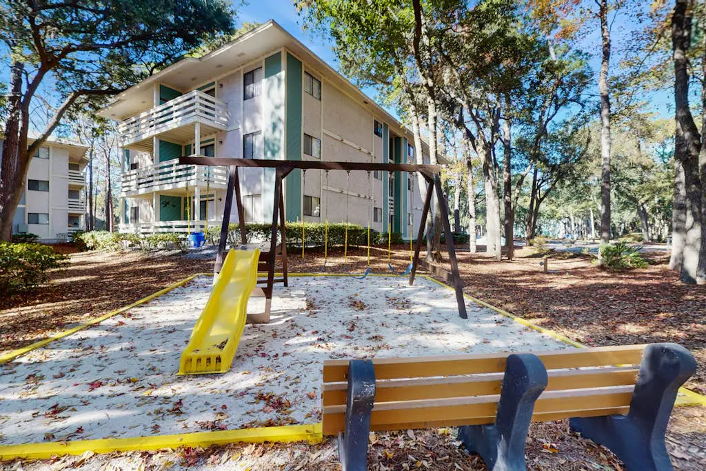 Mid-Island Retreat | 2 Pools, Hot Tub, 10 Har-Tru Courts | 300 Yards to Beach