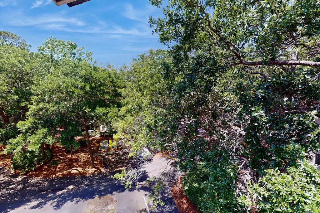 Mid-Island Retreat | 2 Pools, Hot Tub, 10 Har-Tru Courts | 300 Yards to Beach