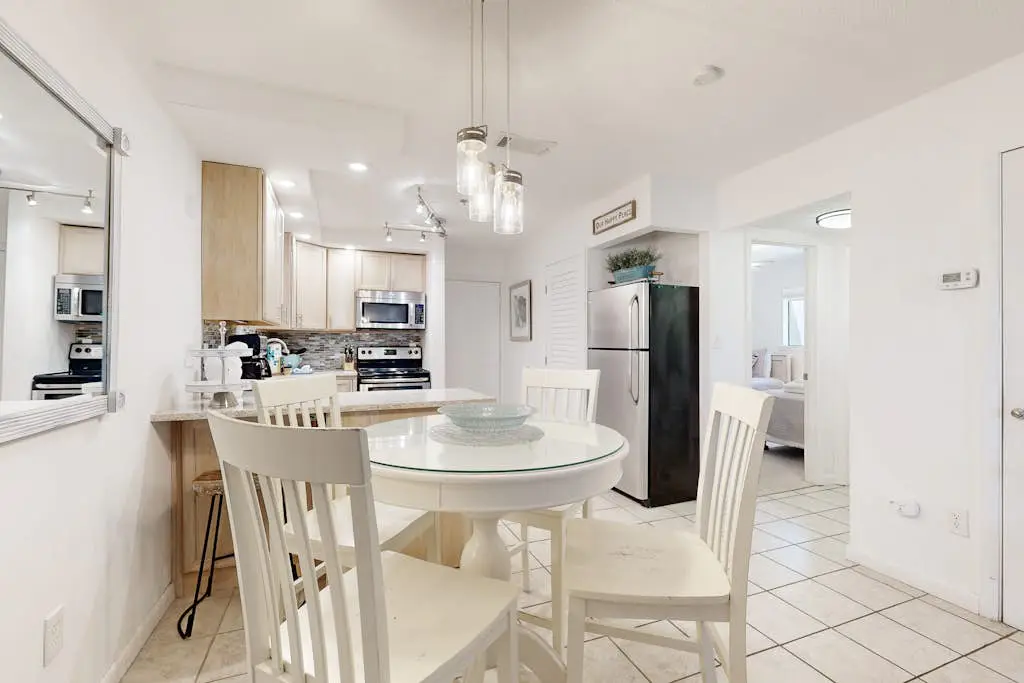 Beachy Bliss | 300 Yards to Folly Field Beach | Pool, Spa, Racquetball