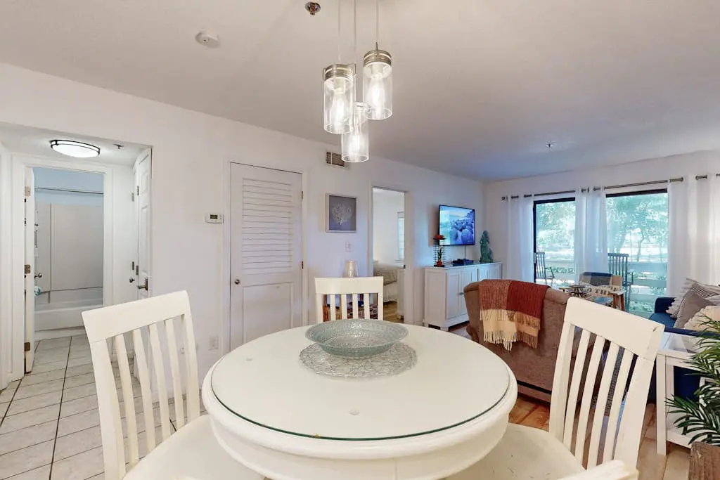 Beachy Bliss | 300 Yards to Folly Field Beach | Pool, Spa, Racquetball