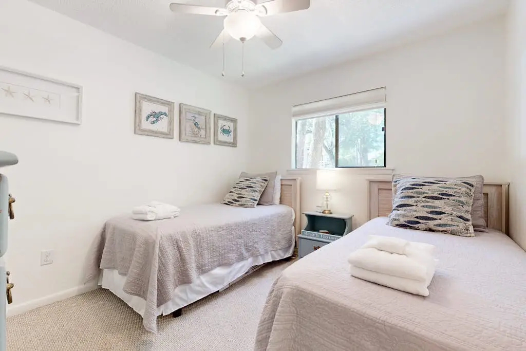 Beachy Bliss | 300 Yards to Folly Field Beach | Pool, Spa, Racquetball