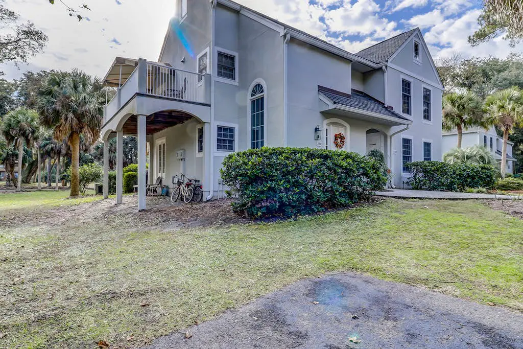 Dog-Friendly Condo w/ Lagoon & Golf View, WiFi & Shared Pool - Walk to Beach