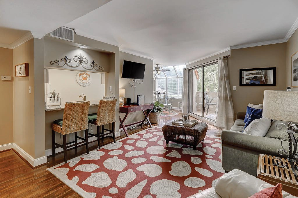 Stunning Two-Story Condo with Private Balcony, Free WiFi, Pool & Washer/Dryer